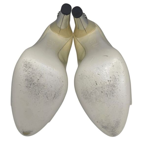 Chanel Interlocking CC Logo Peep Toe Patent Leather Heels EU 37.5 Yellow Pumps - Picture 13 of 14